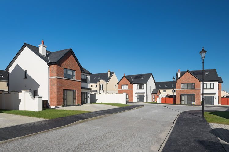 86 New build houses at Carrigaline, Co. Cork