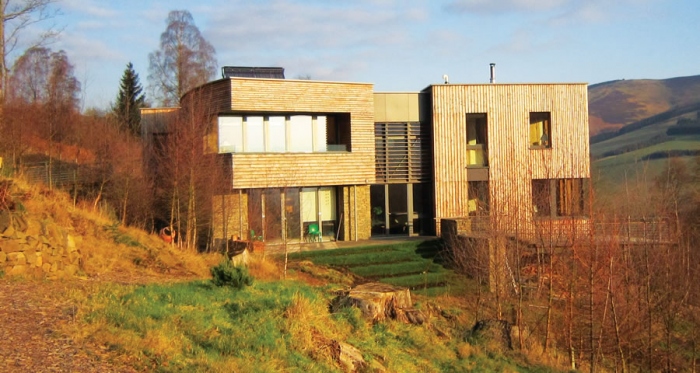 Scottish Borders home mixes ecology &amp; efficiency