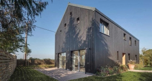 Simple-yet-stylish West Berkshire passive house that bore a business