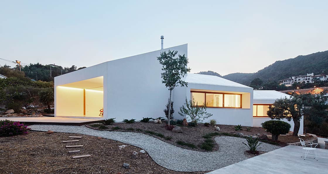 International MM House Majorca 2