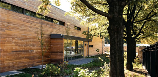 external cladding at the visitor's centre, which was awarded the US Green Building Council's exalted LEED Platinum rating