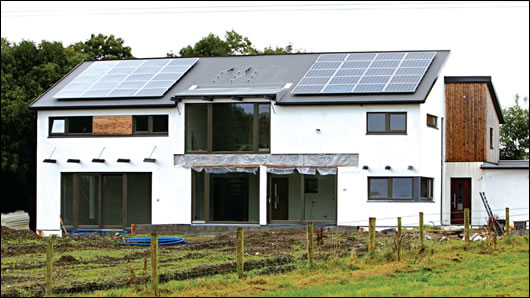 Substantial glazing to the southerly elevation to maximises passive solar gainSubstantial glazing to the southerly elevation to maximises passive solar gain